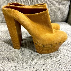 Jessica Simpson: Denley Platform Clog